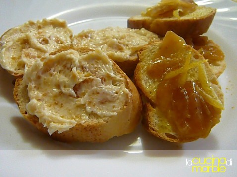 crostini con la bottarga