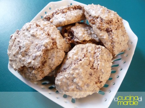 brutti buoni al cioccolato