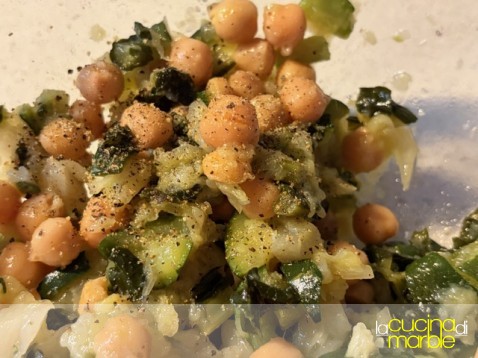 ceci zucchine cavolo nero