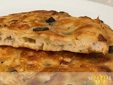 focaccine allo yogurt con le olive