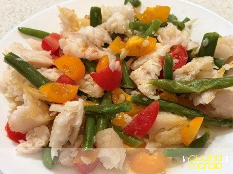 merluzzo con pomodorini e fagiolini