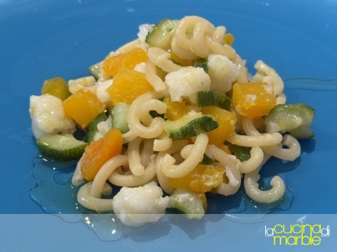 pasta con zucca, zucchine e cavolfiore