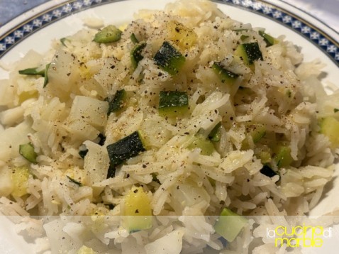 riso basmati con zucchine e daikon